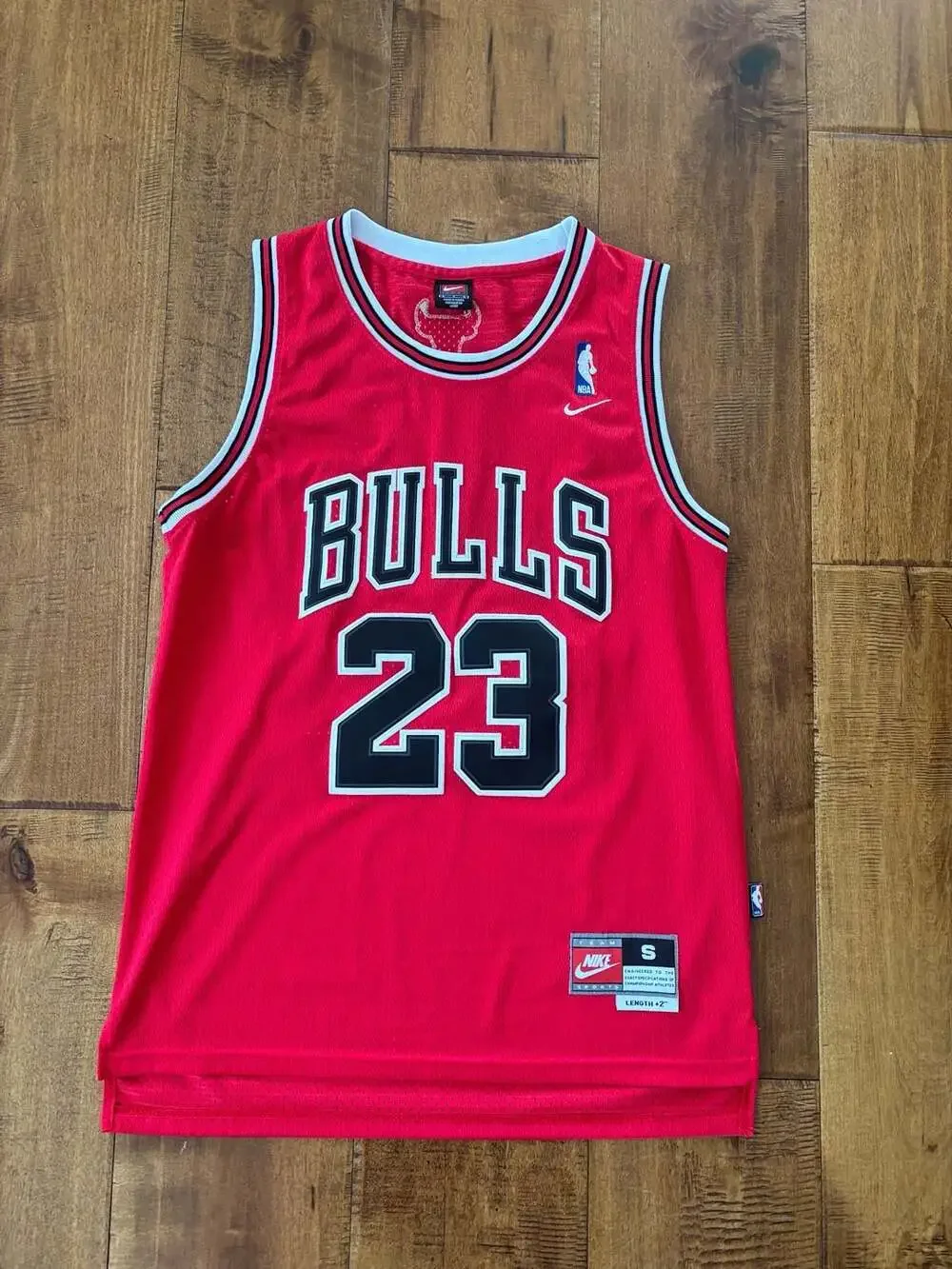 Vintage Nike Chicago Bulls Michael Jordan #23 Jersey Red Team Sports Size S